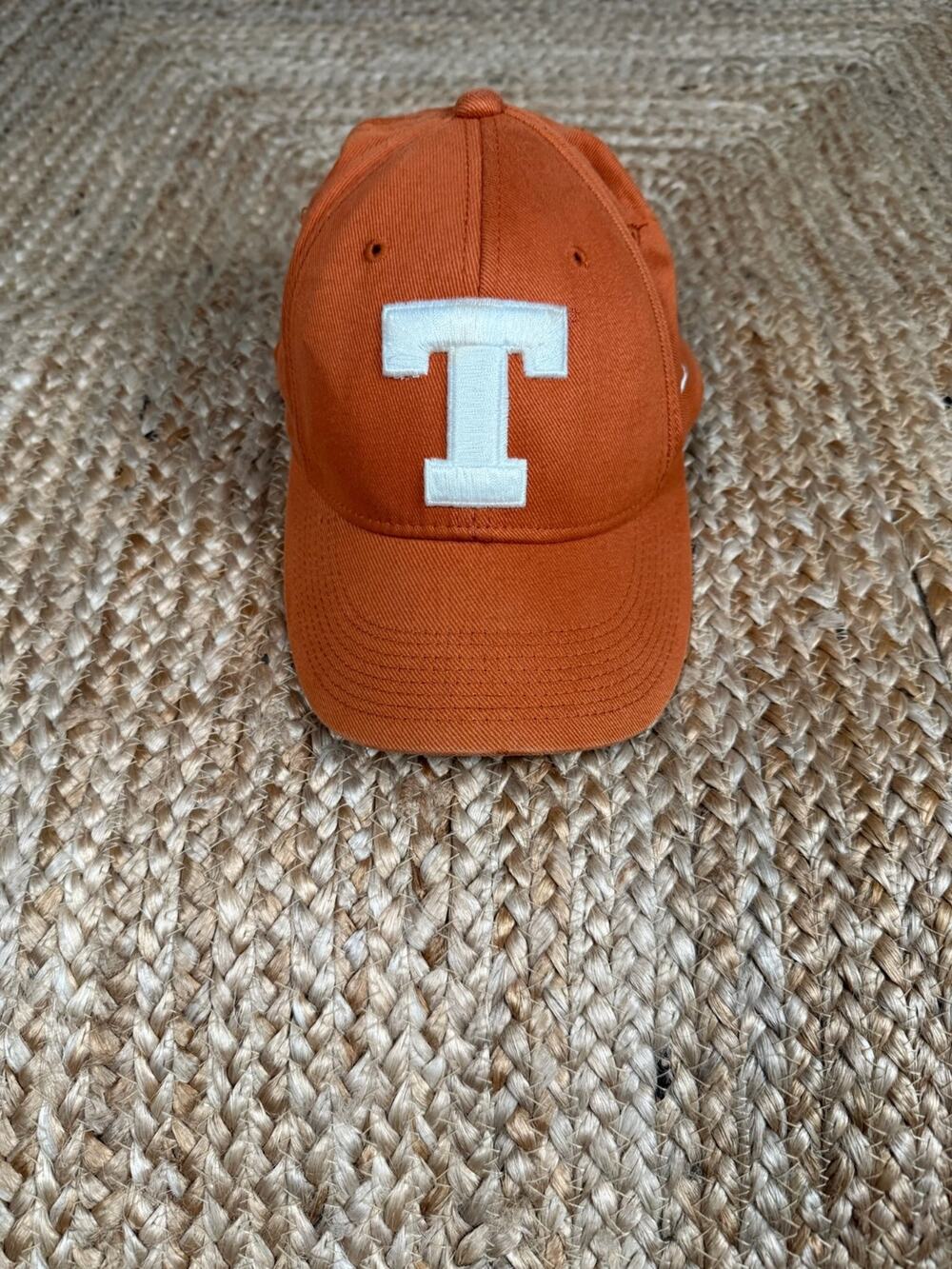 Nike Texas Longhorns NCAA Baseball Cap Hat One size Orange